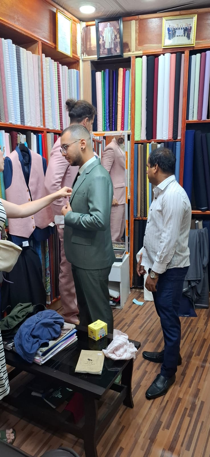 Why Bespoke Suits Triumph Over Off-the-Rack: A Tailoring Guide