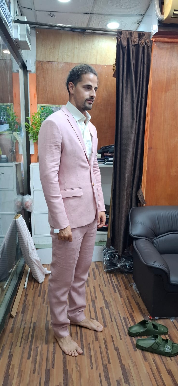 Choosing the Perfect Fabric for Your Custom Suit in Bangkok’s Tropical Climate